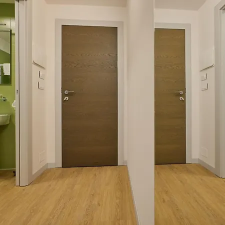 מלון Zenit Park 3*